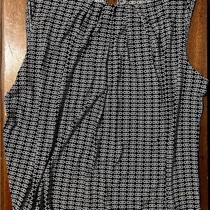 Jones New York Black and White Geometric Blouse